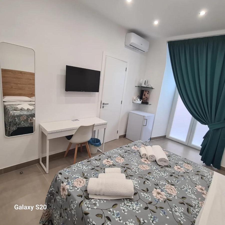 Residenza Nascari Al Plebiscito Gasthuis